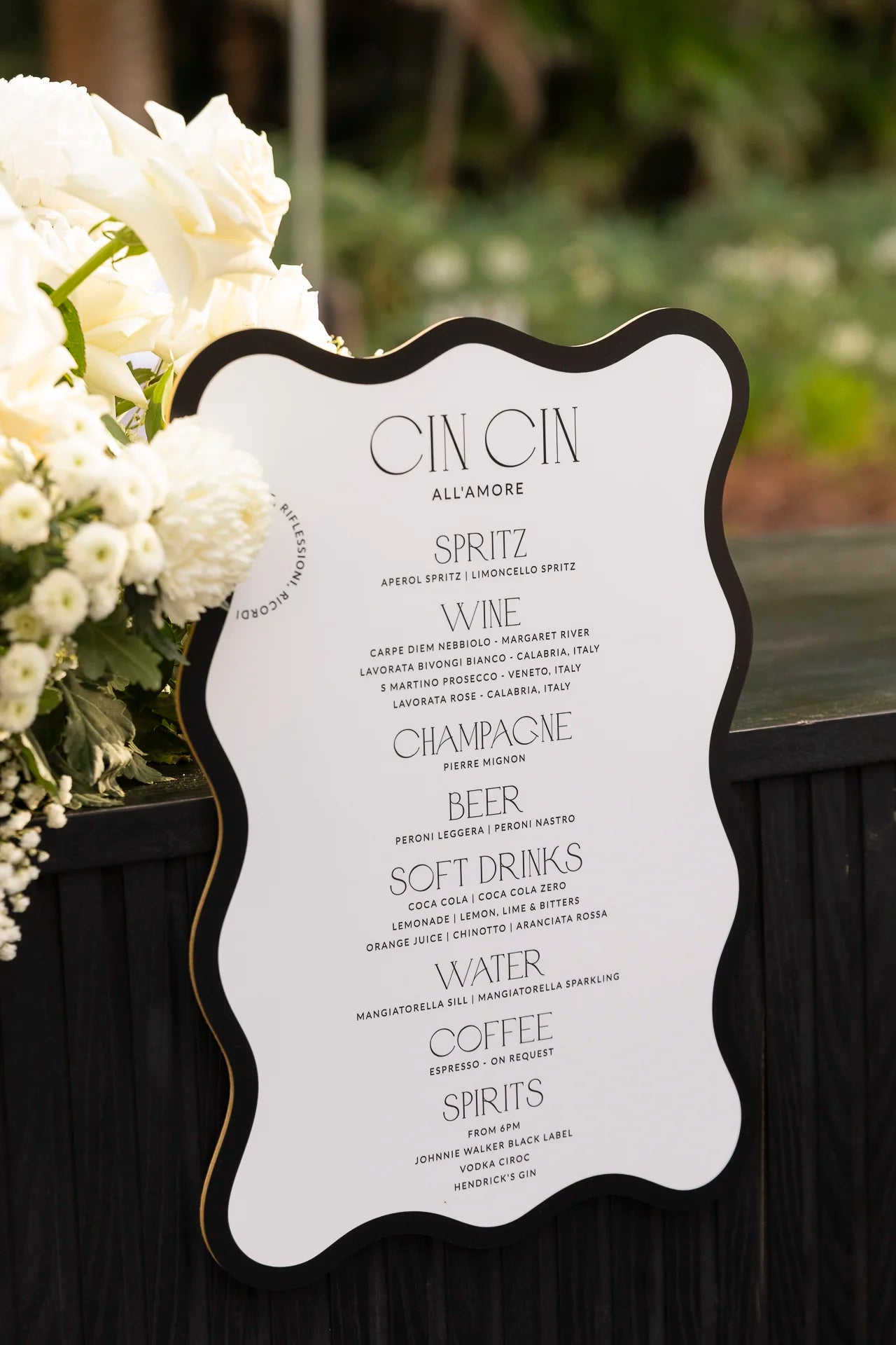 felicitations-wedding-stationery-signage-bar-sign-002.webp