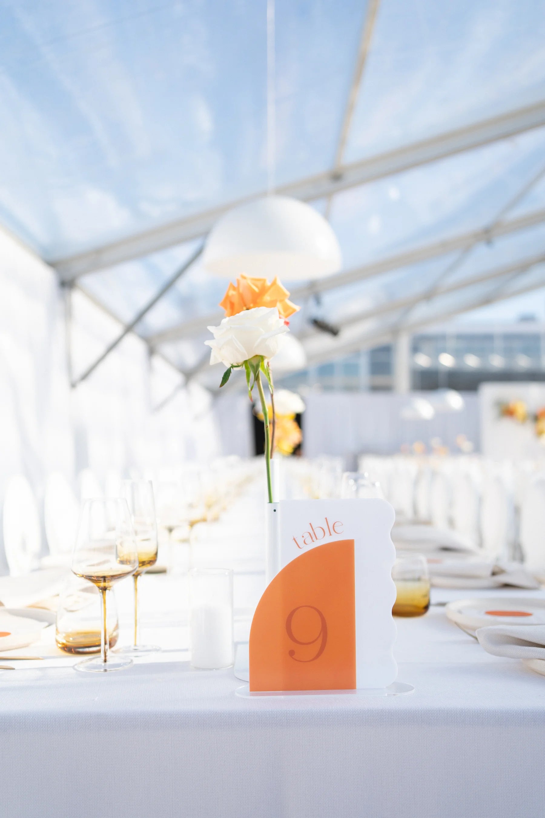felicitations-wedding-stationery-table-number-acrylic-048.webp
